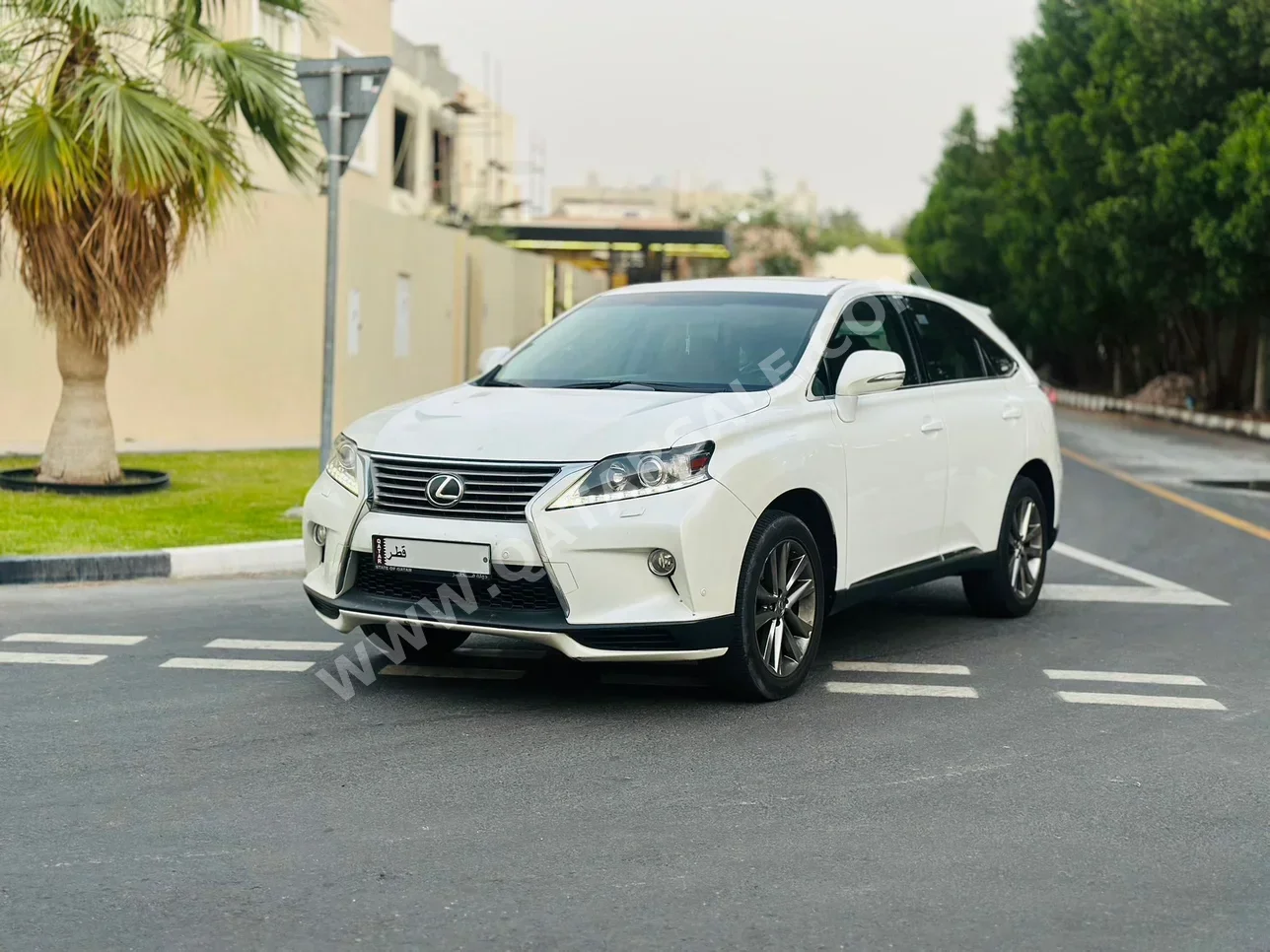 Lexus  RX  350  2014  Automatic  63,000 Km  6 Cylinder  Four Wheel Drive (4WD)  SUV  White