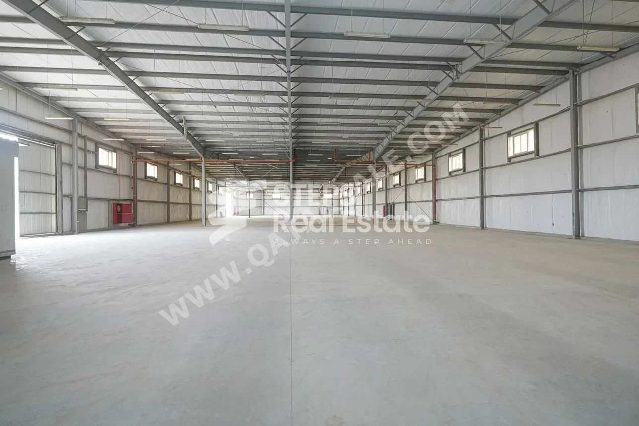 Warehouses & Stores - Al Wakrah  - Barkit Al Awamer  -Area Size: 5500 Square Meter