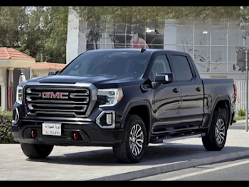 GMC  Sierra  AT4  2021  Automatic  109,000 Km  8 Cylinder  Four Wheel Drive (4WD)  Pick Up  Black