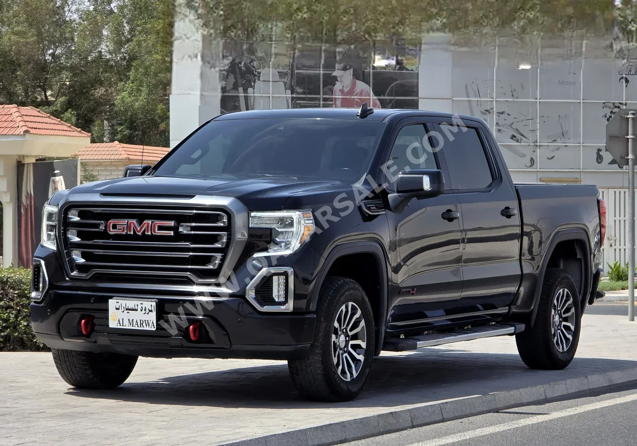 GMC  Sierra  AT4  2021  Automatic  109,000 Km  8 Cylinder  Four Wheel Drive (4WD)  Pick Up  Black