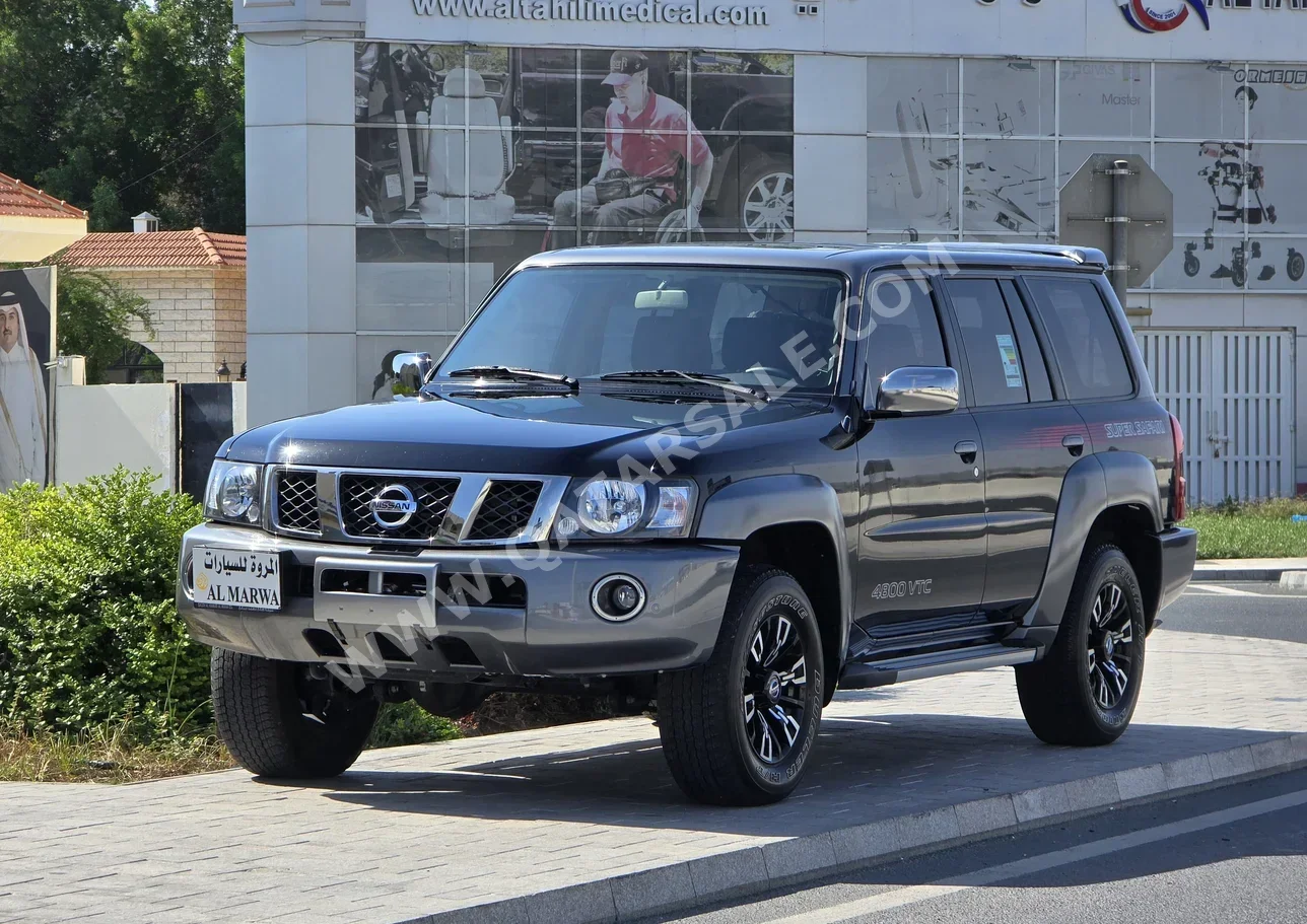 Nissan  Patrol  Super Safari  2023  Automatic  6,000 Km  6 Cylinder  Four Wheel Drive (4WD)  SUV  Black  With Warranty