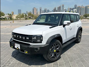 Jetour  T2  Luxury  2025  Automatic  0 Km  4 Cylinder  Four Wheel Drive (4WD)  SUV  White  With Warranty