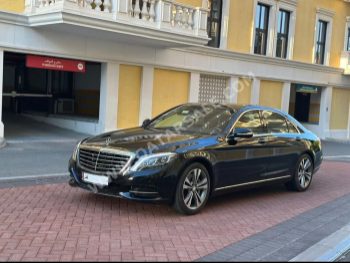 Mercedes-Benz  S-Class  400  2015  Automatic  153,000 Km  6 Cylinder  Rear Wheel Drive (RWD)  Sedan  Black
