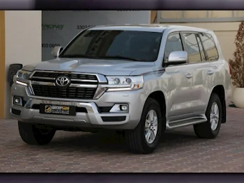Toyota  Land Cruiser  GXR  2021  Automatic  108,000 Km  6 Cylinder  Four Wheel Drive (4WD)  SUV  Silver