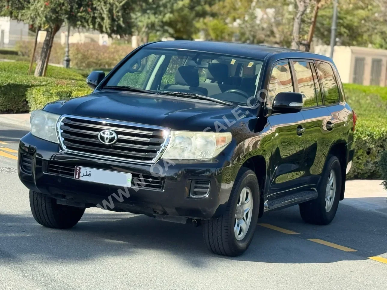 Toyota  Land Cruiser  G  2013  Automatic  215,000 Km  6 Cylinder  Four Wheel Drive (4WD)  SUV  Black
