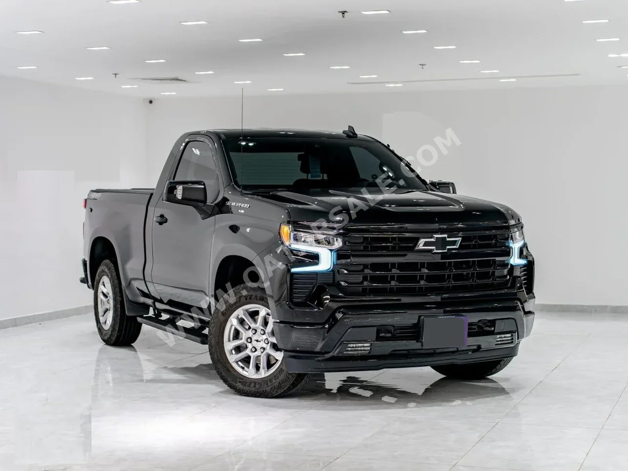 Chevrolet  Silverado  RST  2023  Automatic  23,000 Km  8 Cylinder  Four Wheel Drive (4WD)  Pick Up  Black