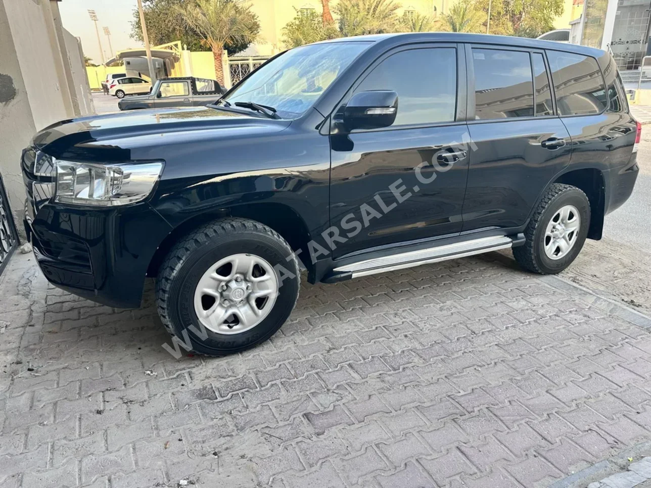Toyota  Land Cruiser  GX  2018  Automatic  150,000 Km  6 Cylinder  Four Wheel Drive (4WD)  SUV  Black