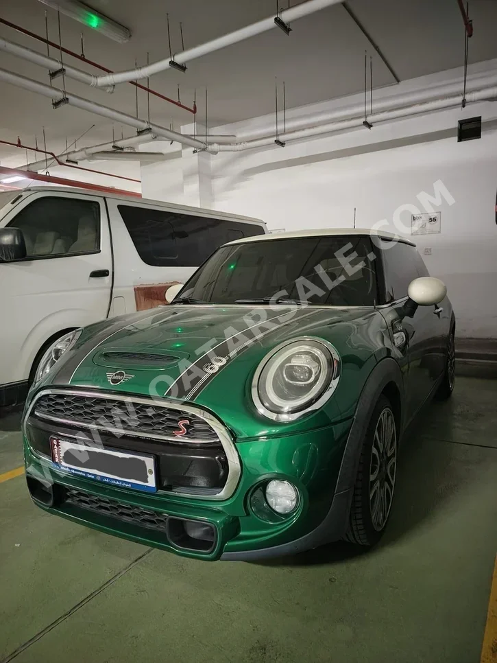 Mini  Cooper  S 60 Years  2020  Automatic  73,000 Km  4 Cylinder  Front Wheel Drive (FWD)  Hatchback  Green