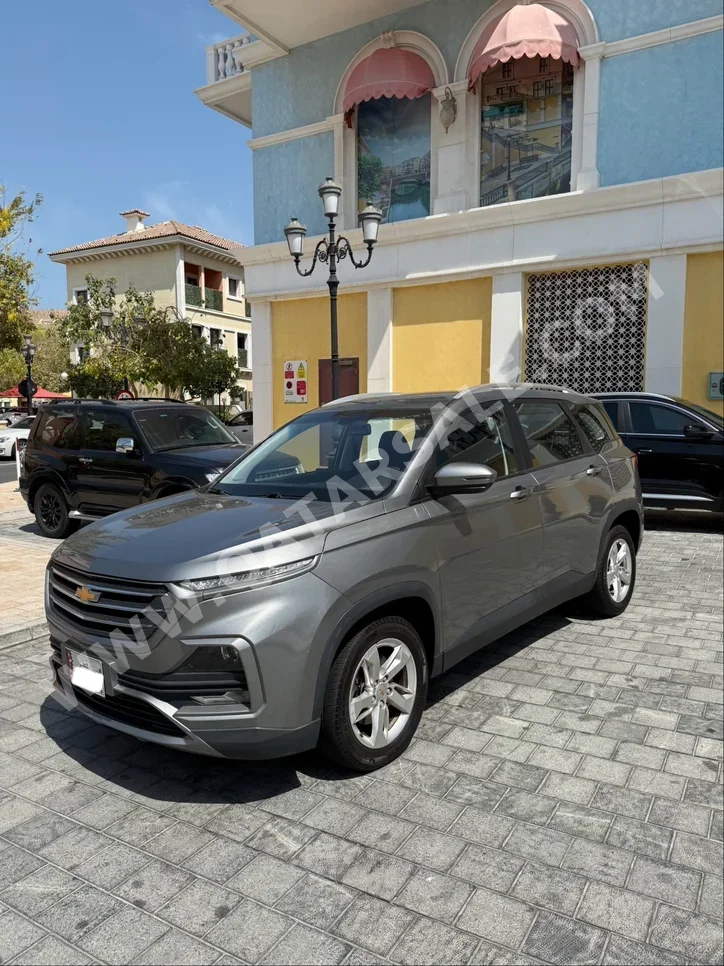 Chevrolet  Captiva  LS  2022  Automatic  105,000 Km  4 Cylinder  Front Wheel Drive (FWD)  SUV  Dark Gray