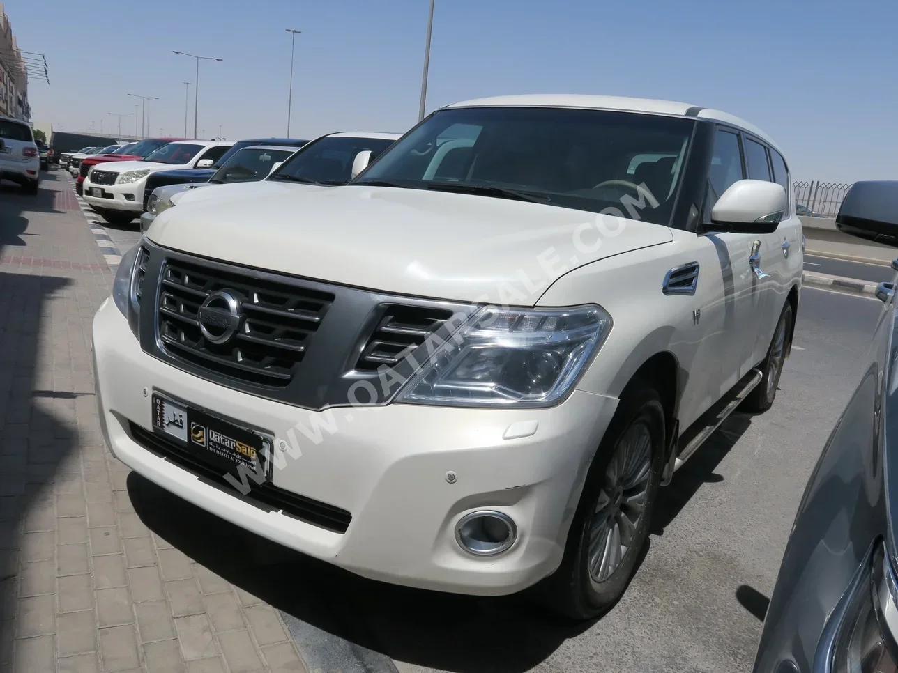 Nissan  Patrol  Titanium  2017  Automatic  212,000 Km  8 Cylinder  Four Wheel Drive (4WD)  SUV  White