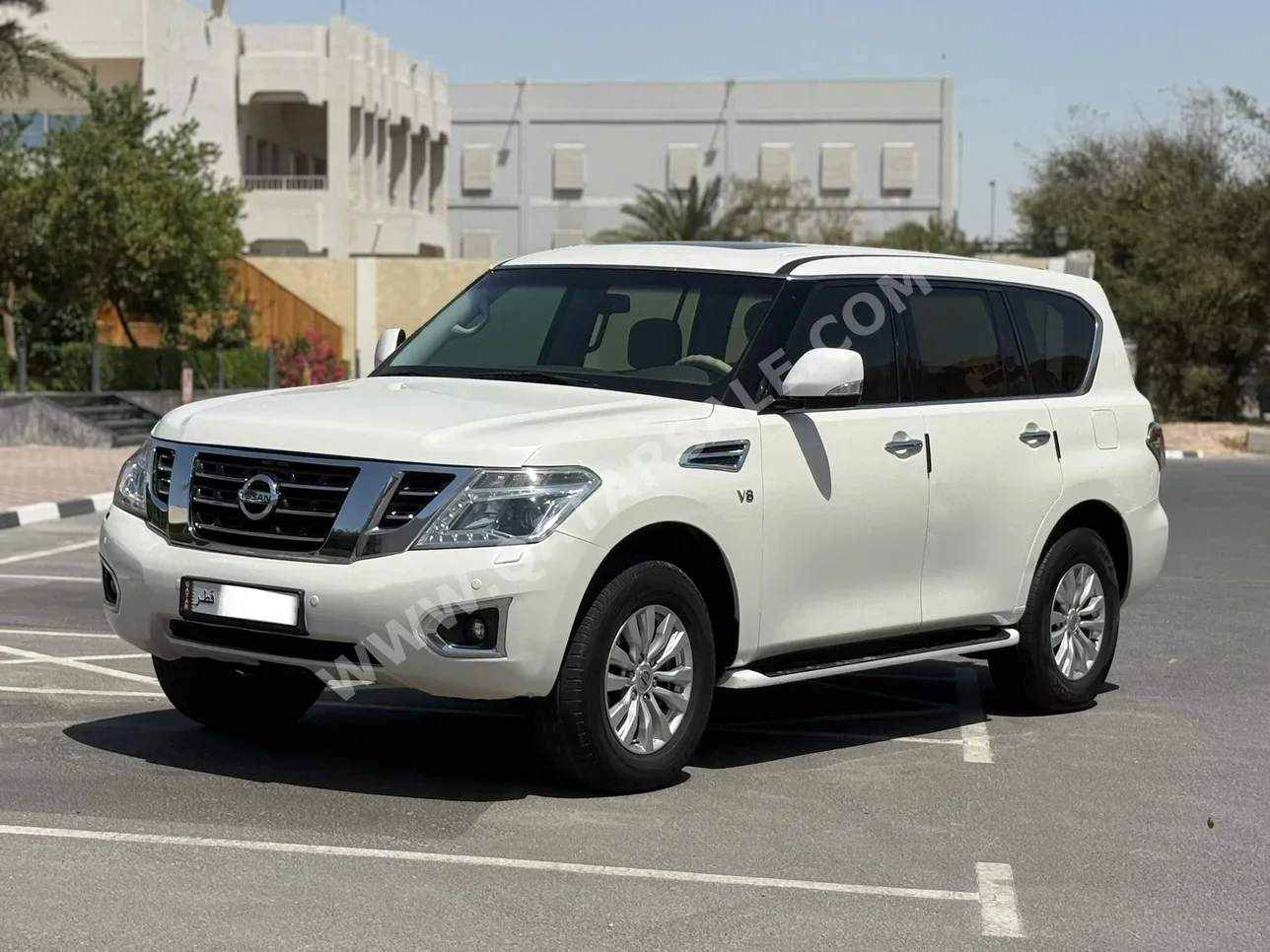 Nissan  Patrol  SE  2016  Automatic  163,000 Km  8 Cylinder  Four Wheel Drive (4WD)  SUV  White