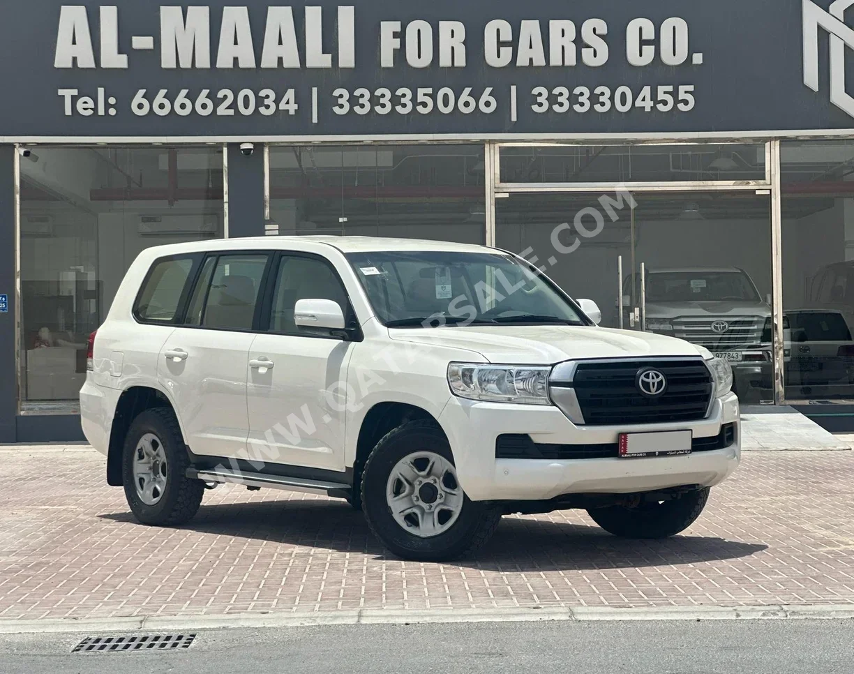 Toyota  Land Cruiser  G  2021  Automatic  208,000 Km  6 Cylinder  Four Wheel Drive (4WD)  SUV  White