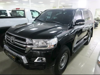 Toyota  Land Cruiser  GXR  2019  Automatic  198,000 Km  8 Cylinder  Four Wheel Drive (4WD)  SUV  Black