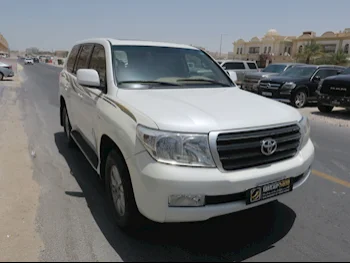 Toyota  Land Cruiser  GXR  2011  Automatic  198,000 Km  6 Cylinder  Four Wheel Drive (4WD)  SUV  White