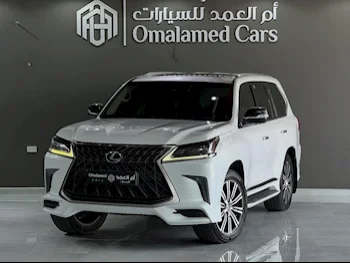Lexus  LX  570  2018  Automatic  160,000 Km  8 Cylinder  Four Wheel Drive (4WD)  SUV  White