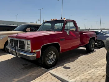 GMC  Classic  1981  Manual  999,999 Km  8 Cylinder  Rear Wheel Drive (RWD)  Pick Up  Red