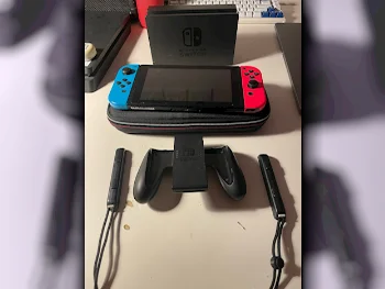 Video Games Consoles - Nintendo  - Nintendo Switch  - 32 GB  -Included Controllers: 1