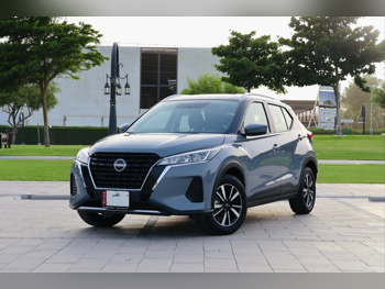 Nissan  Kicks  4 Cylinder  SUV 2x4  Grey  2024