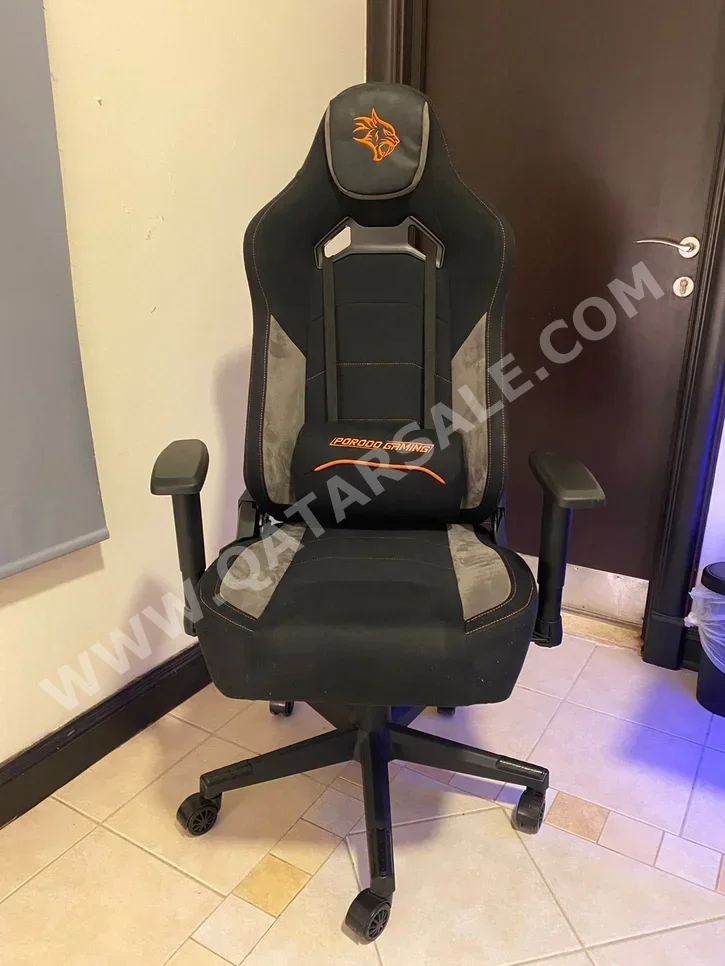 Desk Chairs - Gaming Chair  - Black