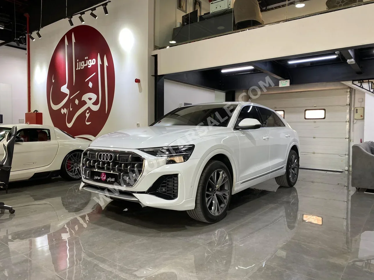 Audi  Q8  2024  Automatic  4,000 Km  6 Cylinder  Four Wheel Drive (4WD)  SUV  White  With Warranty