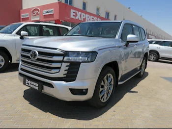 Toyota  Land Cruiser  GXR  2025  Automatic  0 Km  6 Cylinder  Four Wheel Drive (4WD)  SUV  Silver  With Warranty