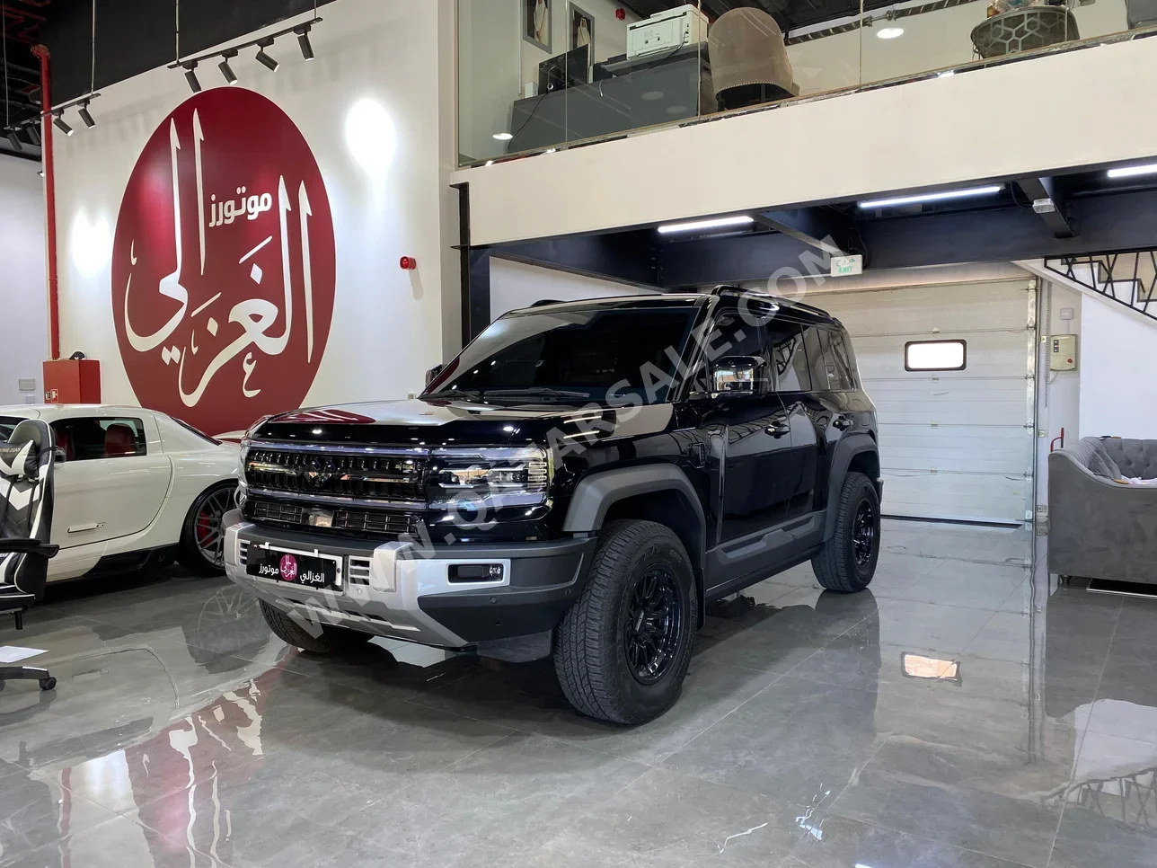 BYD  Leoperd 5  2024  Automatic  7,000 Km  4 Cylinder  Four Wheel Drive (4WD)  SUV  Black  With Warranty