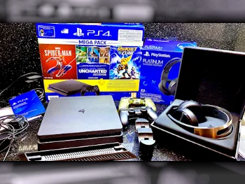 Video Games Consoles - Sony  - PlayStation 4