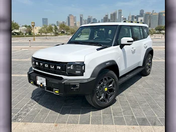 Jetour  T2  Luxury  2025  Automatic  0 Km  4 Cylinder  Four Wheel Drive (4WD)  SUV  White  With Warranty