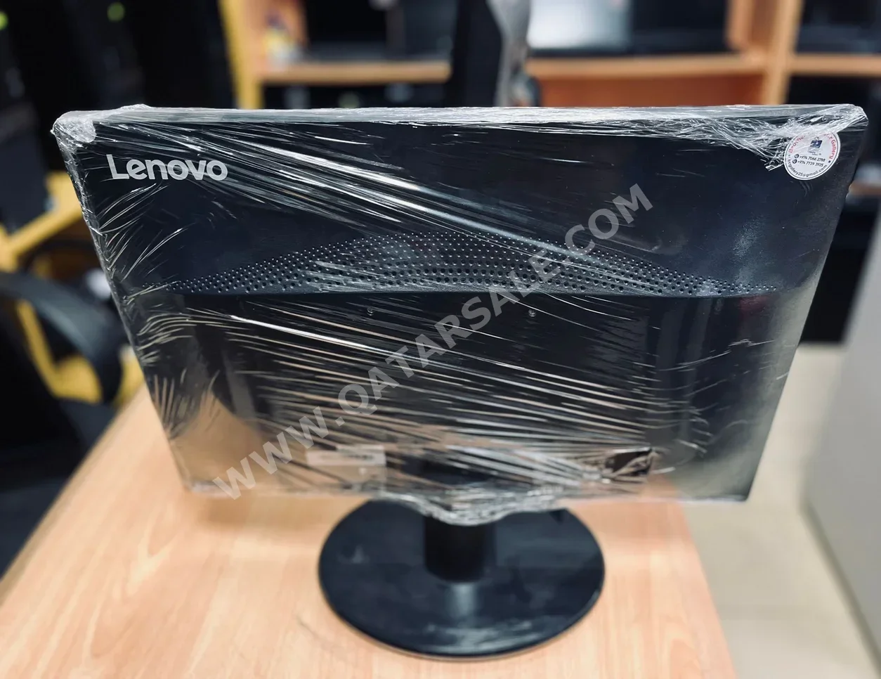 Monitors Lenovo /  22 Inch  Black