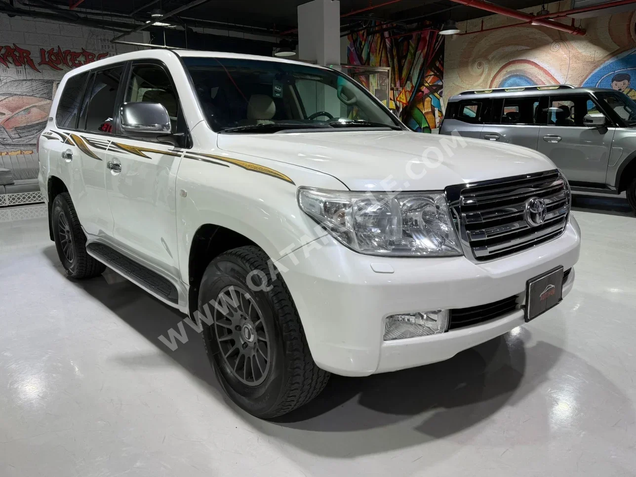 Toyota  Land Cruiser  GXR  2009  Automatic  391,000 Km  8 Cylinder  Four Wheel Drive (4WD)  SUV  Pearl