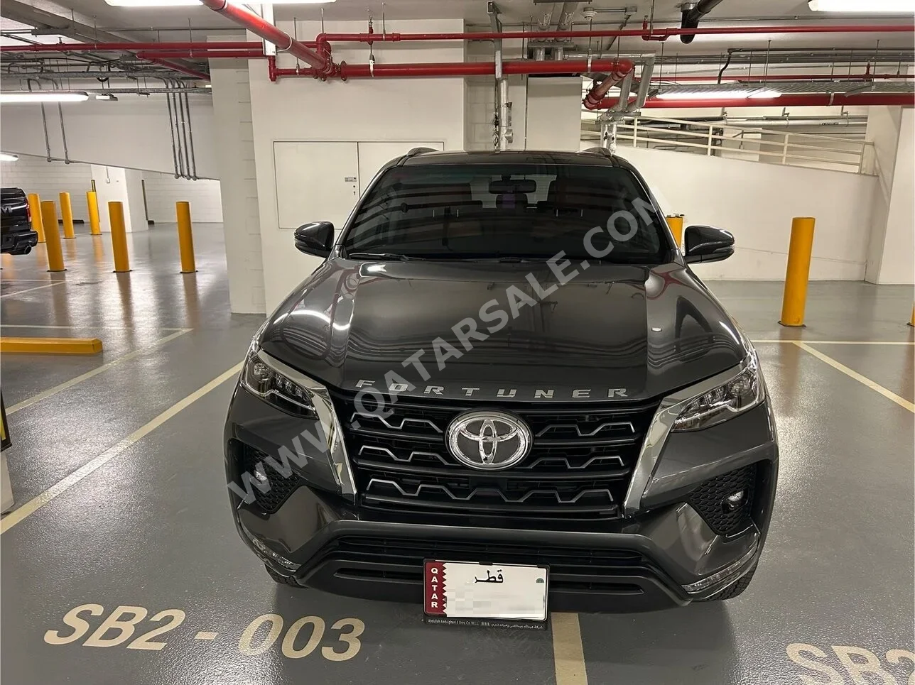 Toyota  Fortuner  SR5  2023  Automatic  20,000 Km  6 Cylinder  Four Wheel Drive (4WD)  SUV  Gray  With Warranty