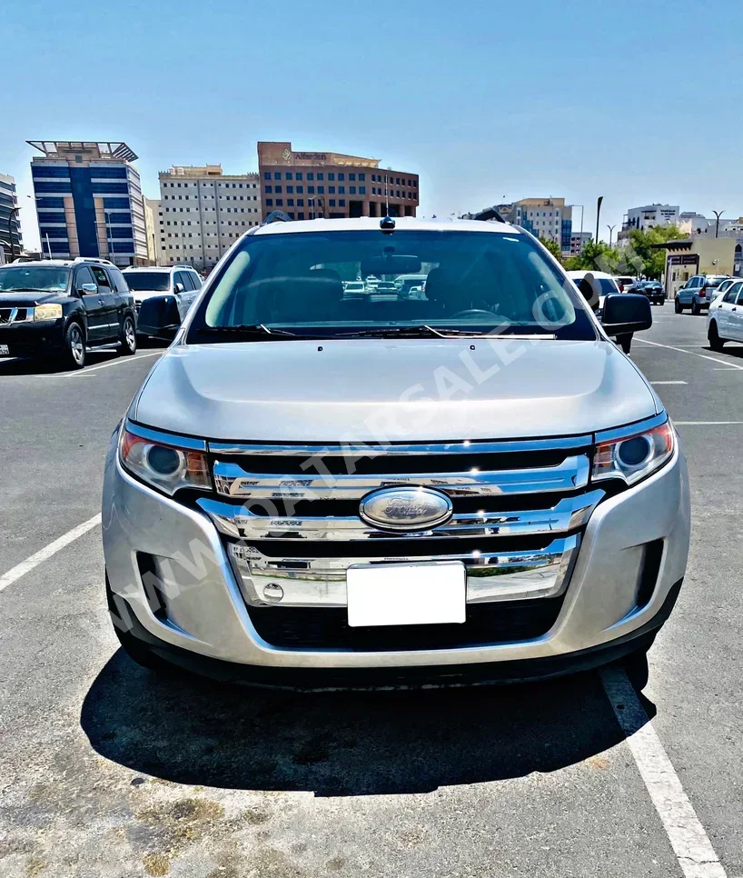 Ford  Edge  SE  2013  Automatic  108,000 Km  6 Cylinder  All Wheel Drive (AWD)  SUV  Silver