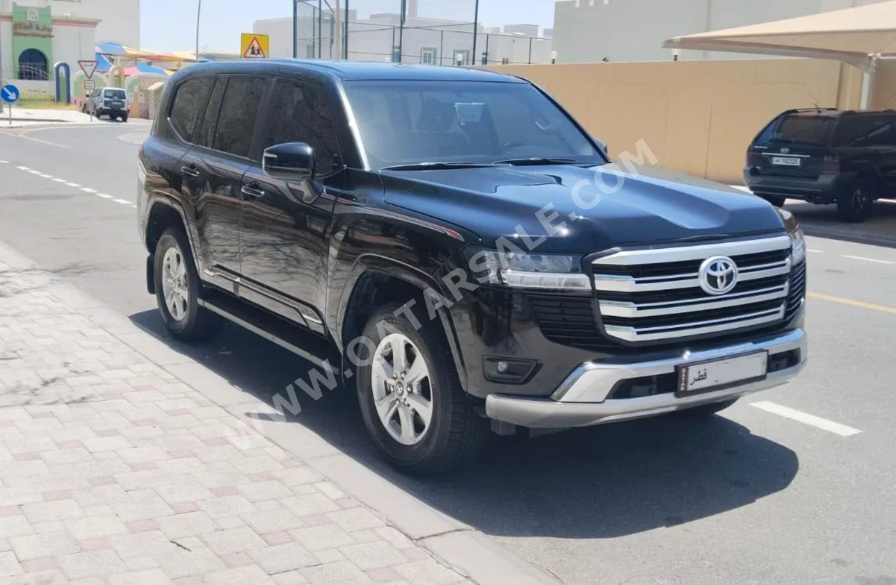 Toyota  Land Cruiser  GXR Twin Turbo  2022  Automatic  98,000 Km  6 Cylinder  Four Wheel Drive (4WD)  SUV  Black