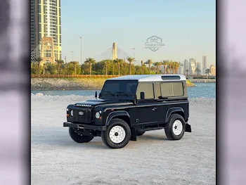 Land Rover  Defender  2012  Automatic  78,900 Km  6 Cylinder  Four Wheel Drive (4WD)  SUV  Black