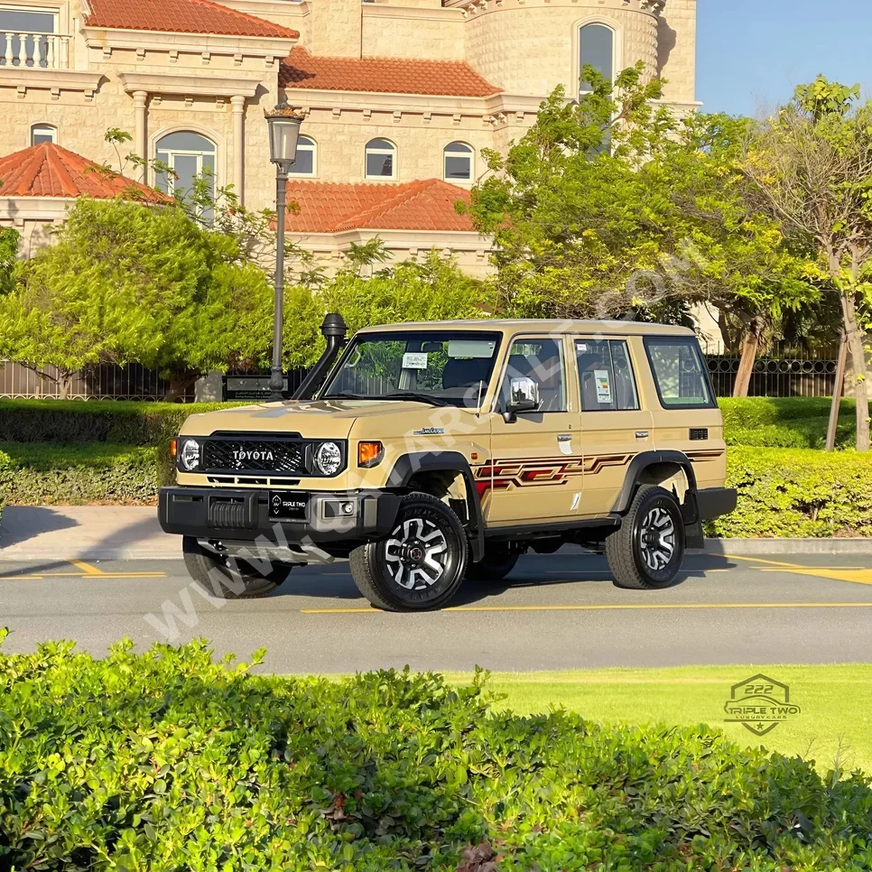 Toyota  Land Cruiser  Hard Top  2025  Automatic  0 Km  6 Cylinder  Four Wheel Drive (4WD)  SUV  Beige  With Warranty
