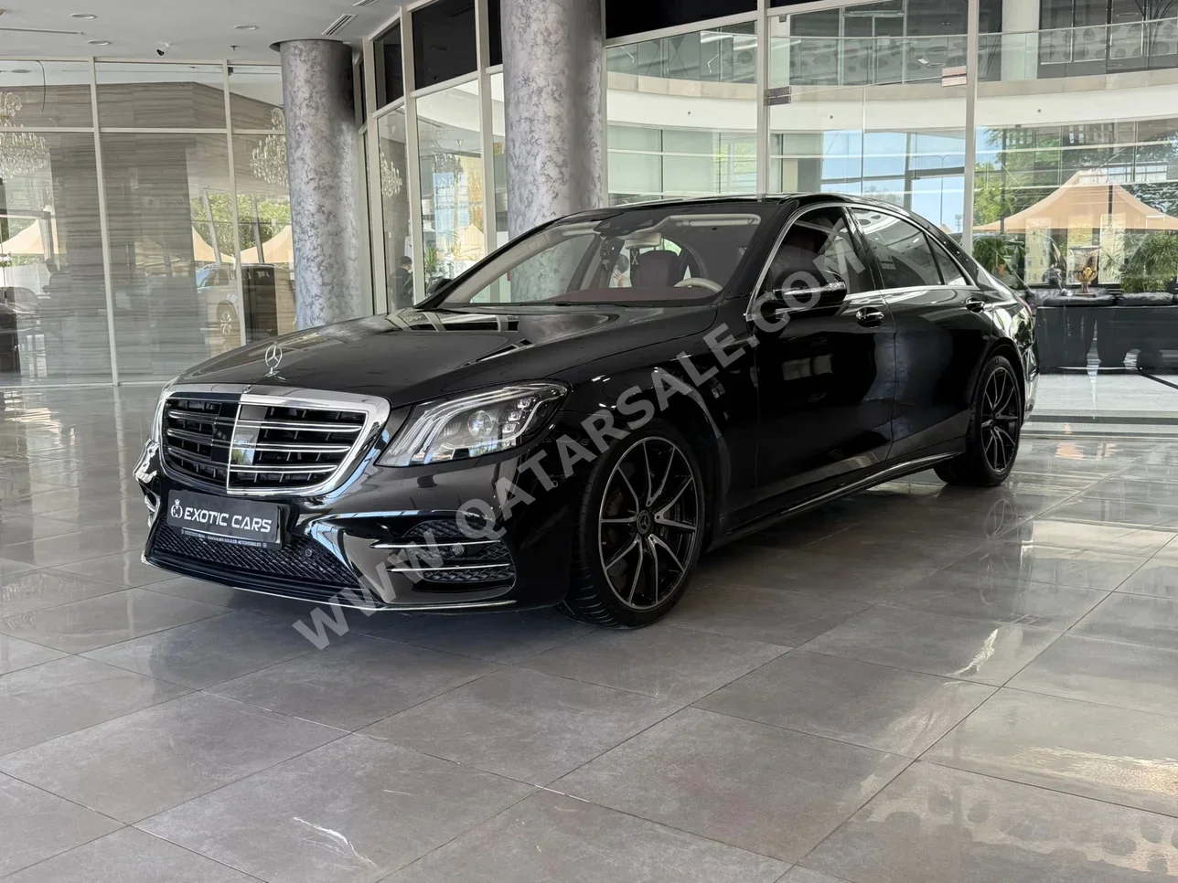 Mercedes-Benz  S-Class  560  2018  Automatic  38,000 Km  8 Cylinder  Four Wheel Drive (4WD)  Sedan  Black