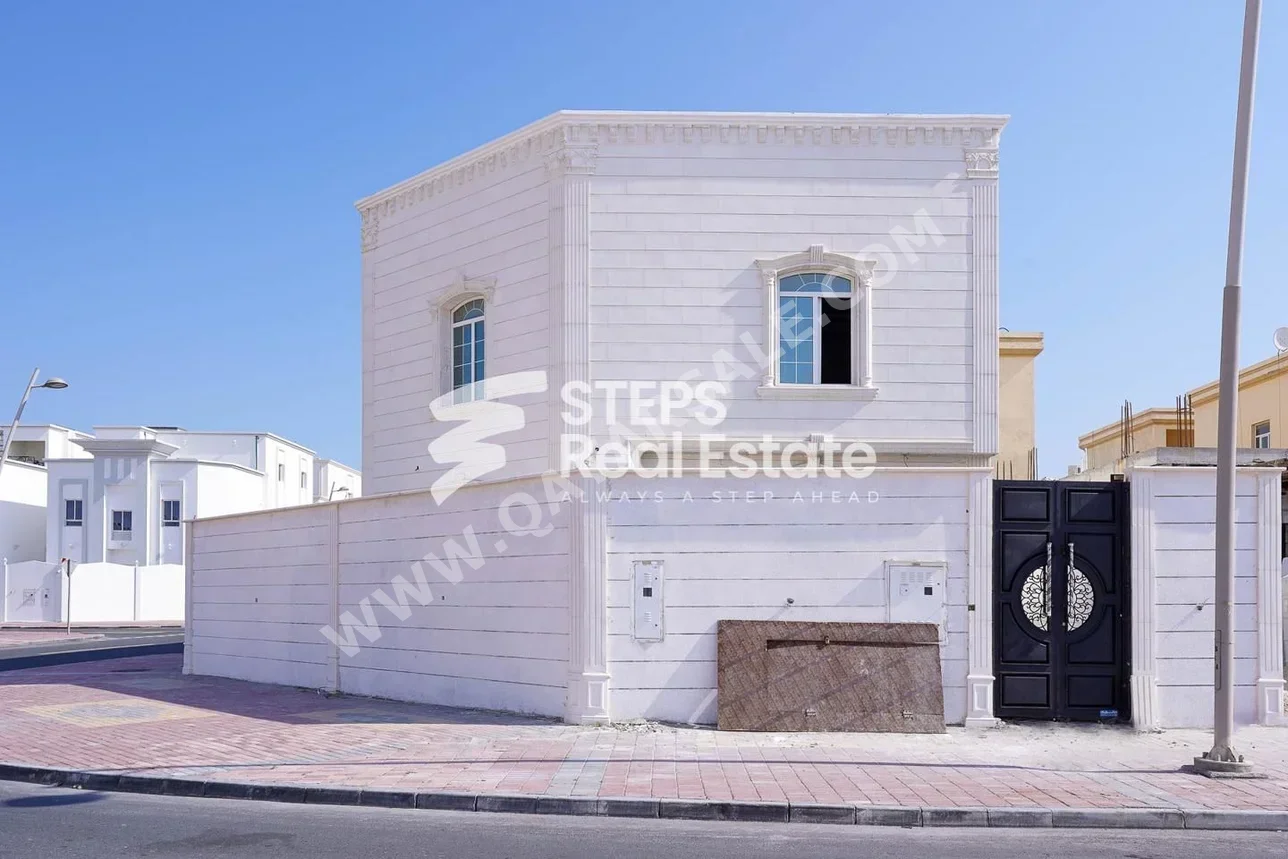 سكن عائلي  - غير مفروشة  - الدوحة  - الثمامة  - 7 غرف نوم