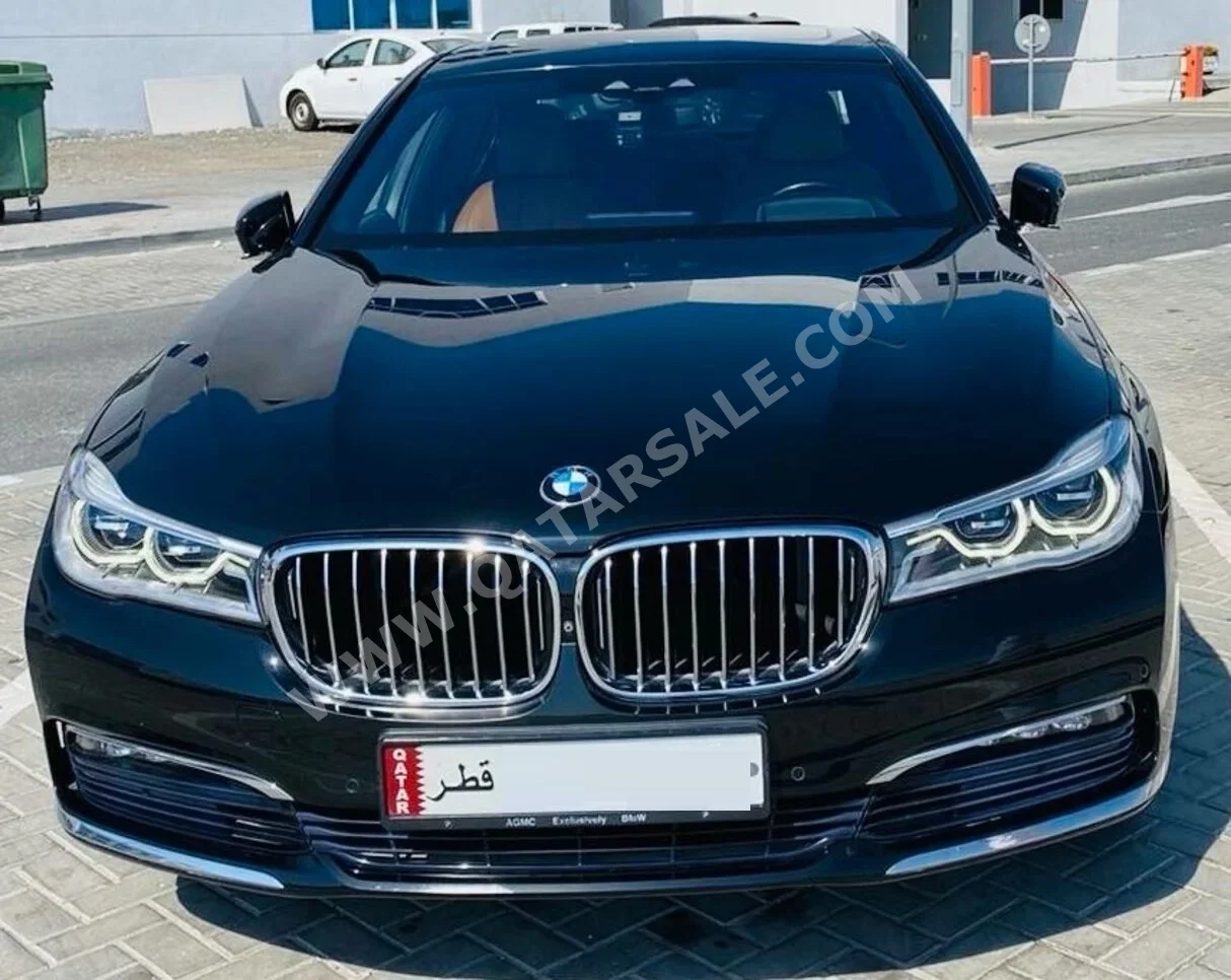 بي ام دبليو  الفئة - السابعة  730 Li  2017  اوتوماتيك  91,000 كم  4 سلندر  دفع خلفي  سيدان  أسود