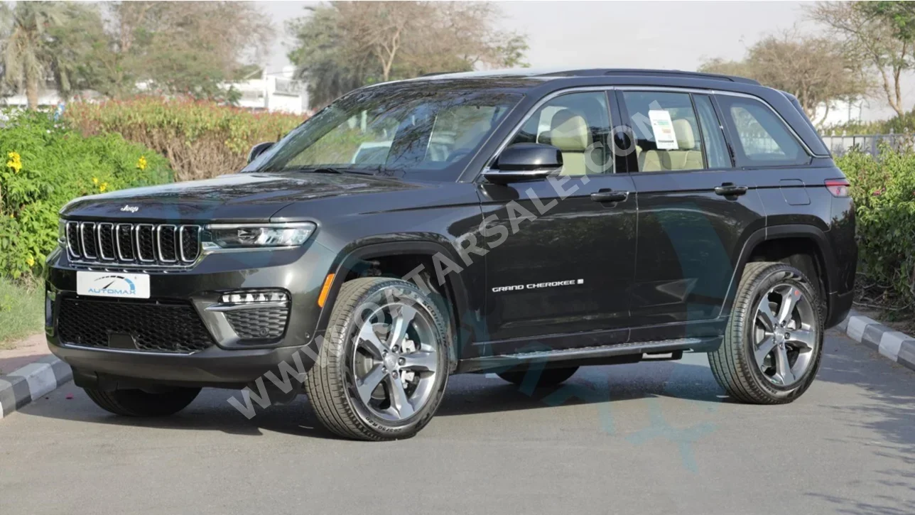 Jeep  Grand Cherokee  Limited  2025  Automatic  0 Km  6 Cylinder  Four Wheel Drive (4WD)  SUV  Dark Gray  With Warranty