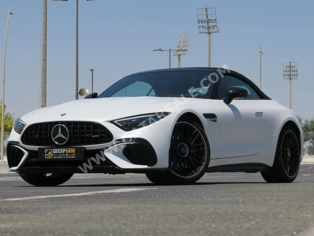 مرسيدس - بنز  اس ال  55 AMG  2023  اوتوماتيك  1,500 كم  8 سلندر  دفع خلفي  كشف  أبيض  تحت الضمان
