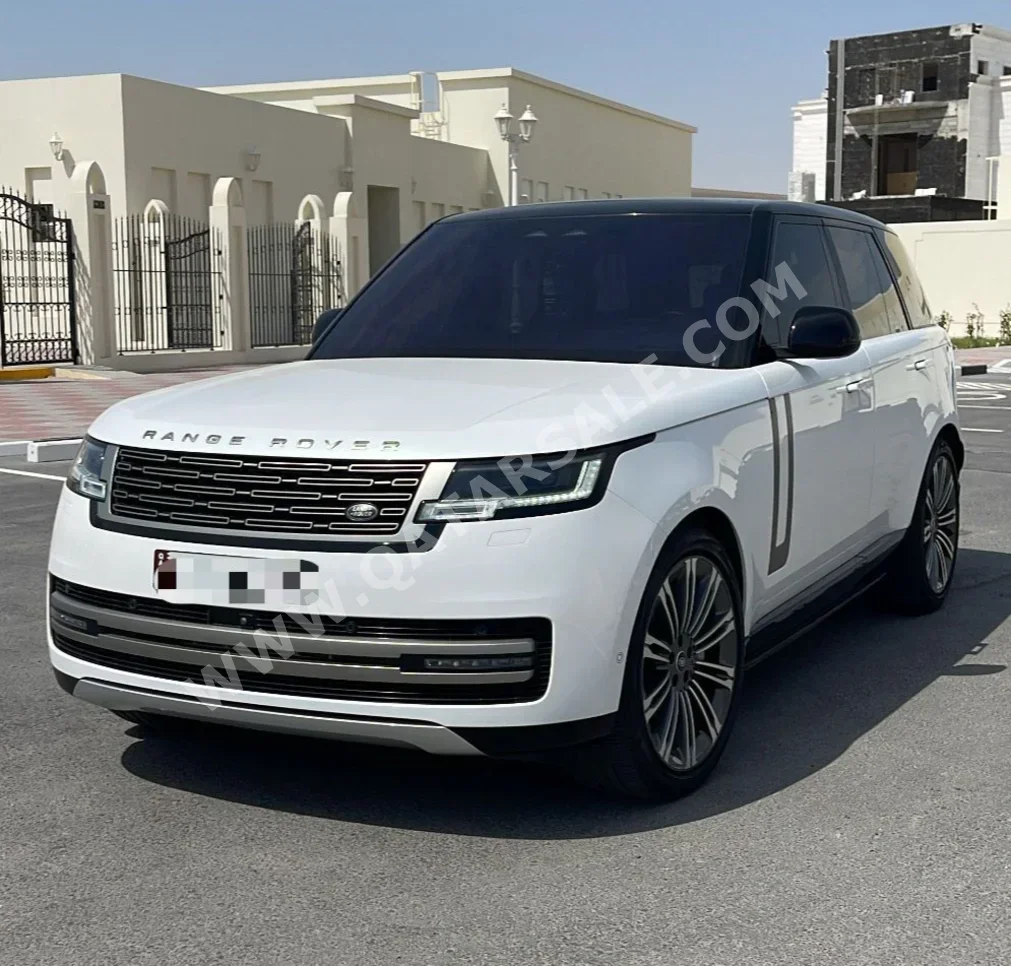 Land Rover  Range Rover  Vogue HSE  2023  Automatic  35,000 Km  8 Cylinder  Four Wheel Drive (4WD)  SUV  White  With Warranty