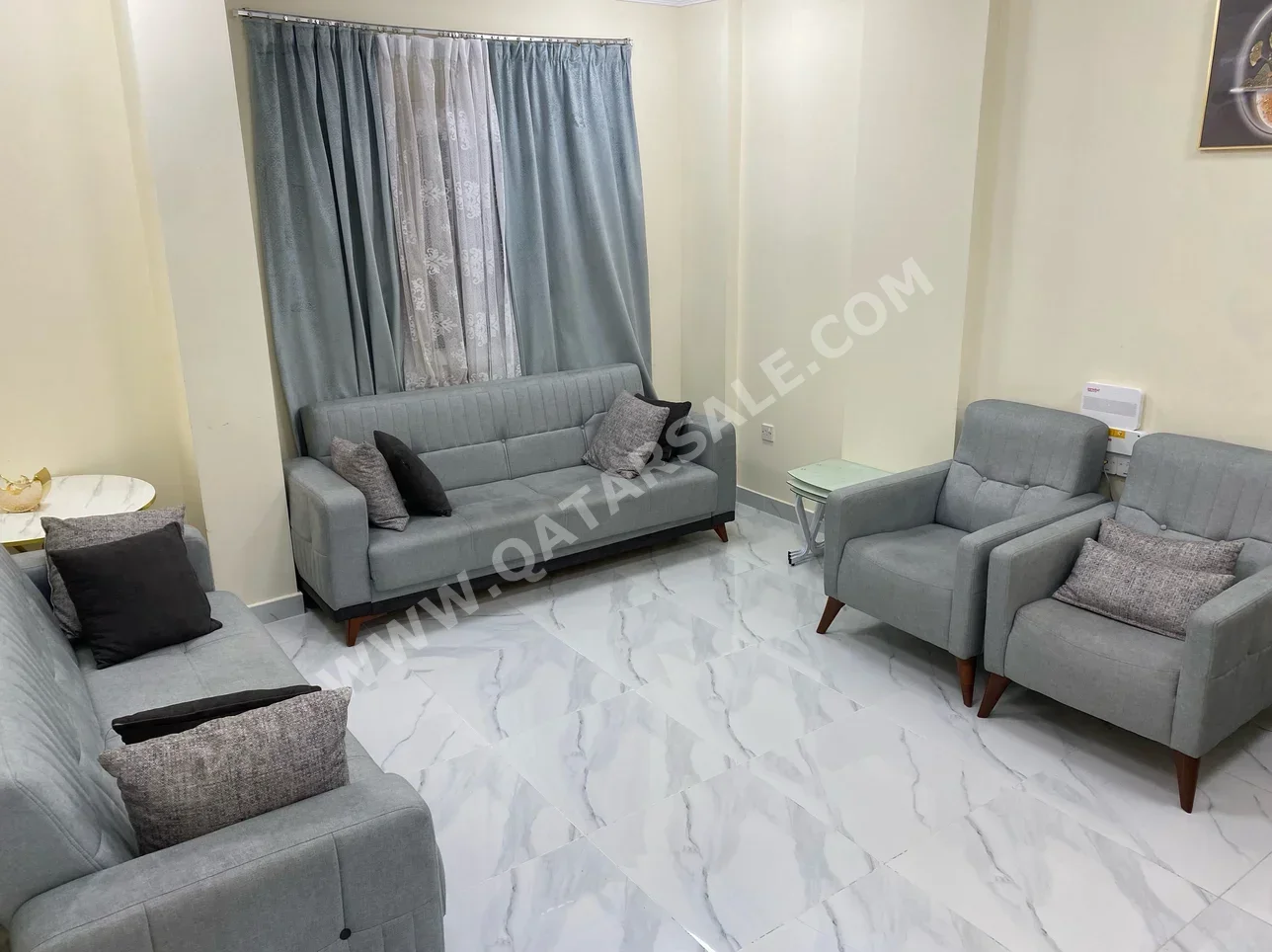 الأرائك والكنب والكراسي طقم كنب