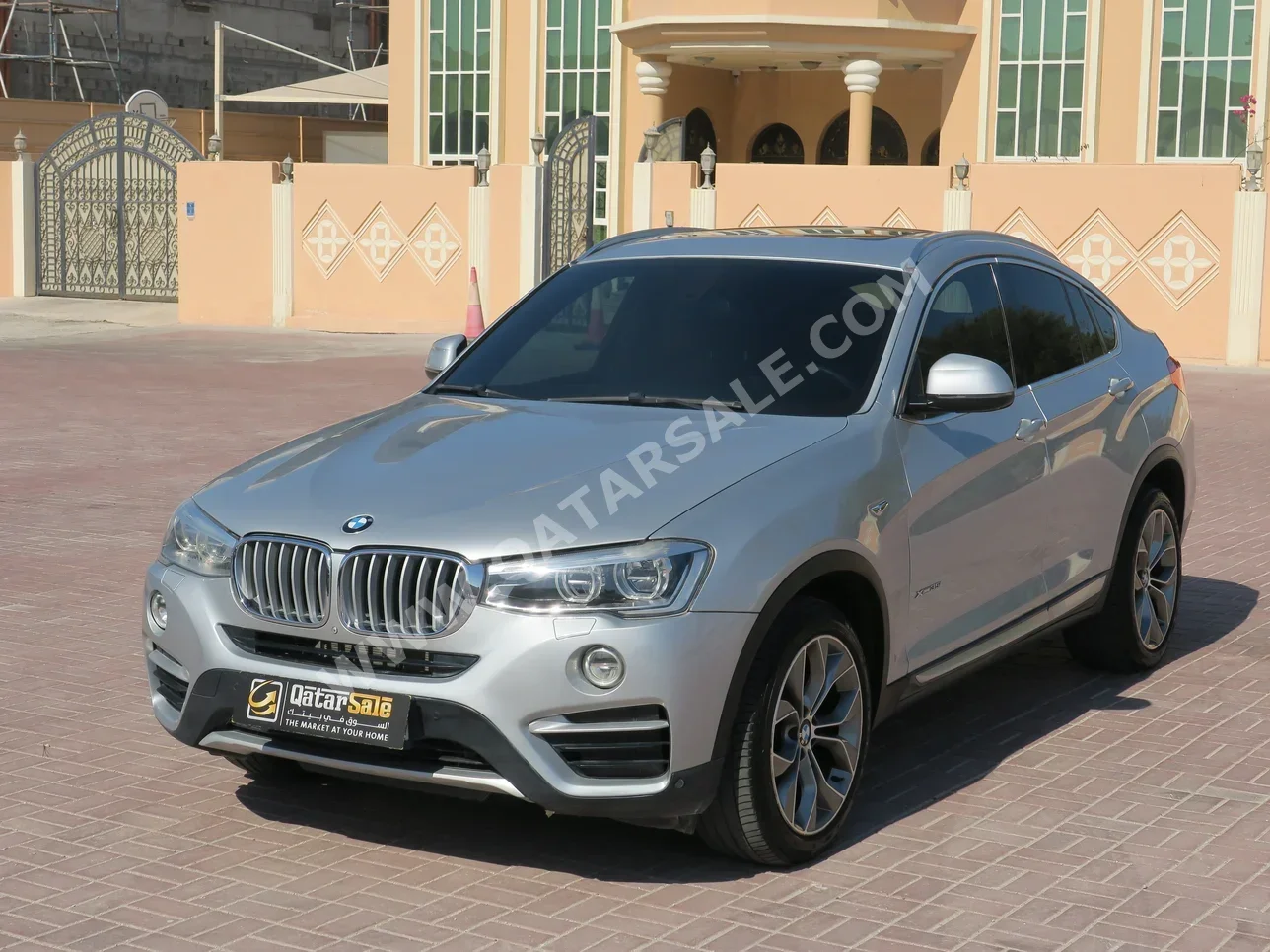 BMW  X-Series  X4  2015  Automatic  76,000 Km  6 Cylinder  Four Wheel Drive (4WD)  SUV  Silver