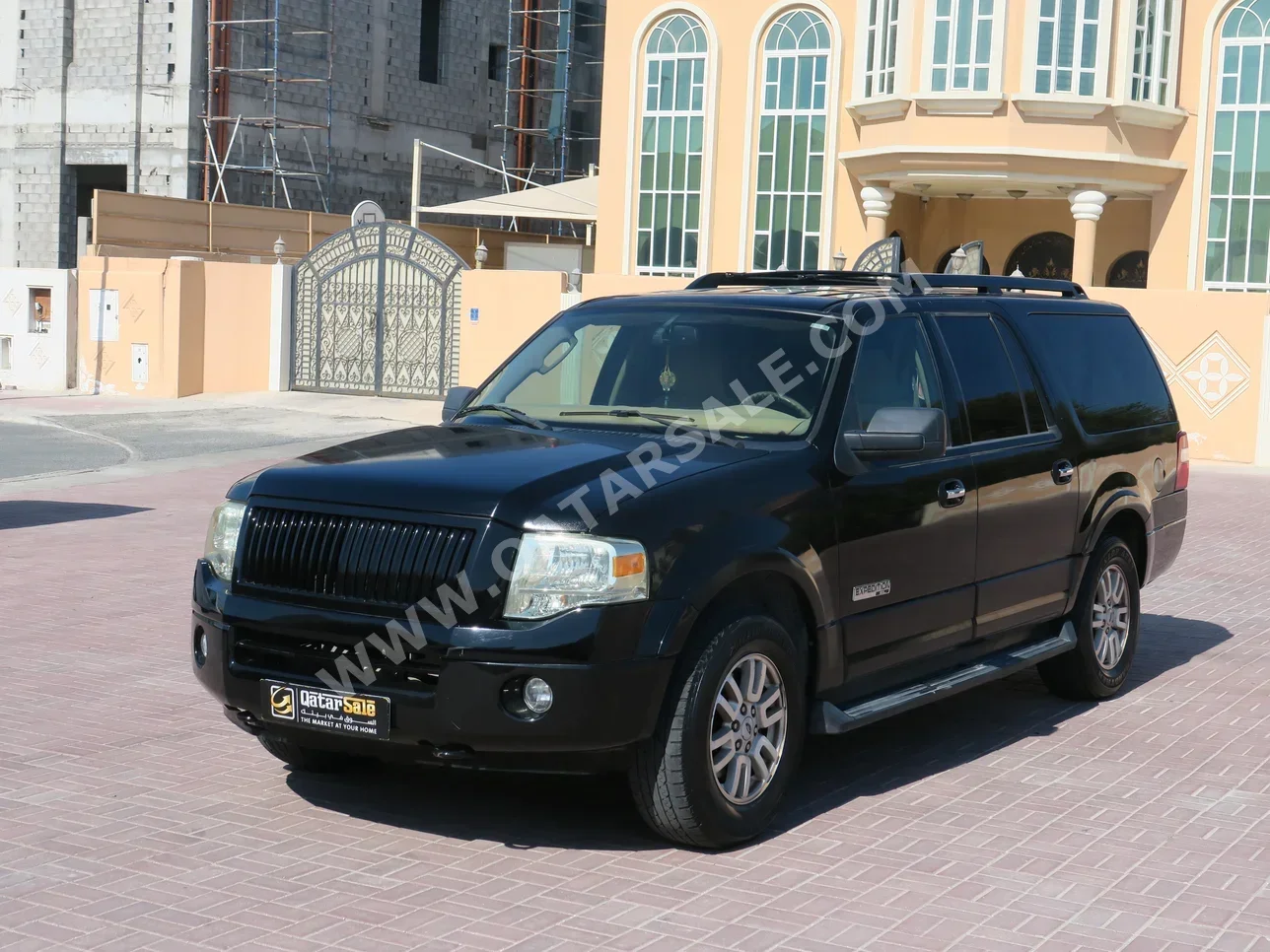 Ford  Expedition  2008  Automatic  203,000 Km  8 Cylinder  Four Wheel Drive (4WD)  SUV  Black