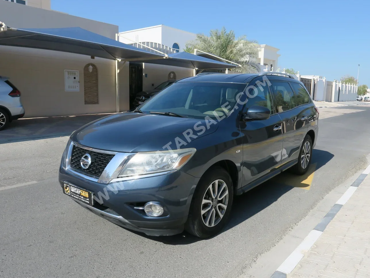 Nissan  Pathfinder  2014  Automatic  186,000 Km  6 Cylinder  Four Wheel Drive (4WD)  SUV  Blue
