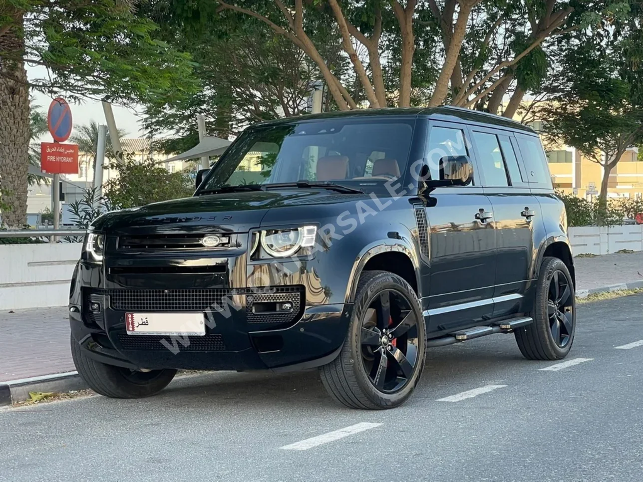 Land Rover  Defender  110  2023  Automatic  70,000 Km  6 Cylinder  Four Wheel Drive (4WD)  SUV  Gray  With Warranty