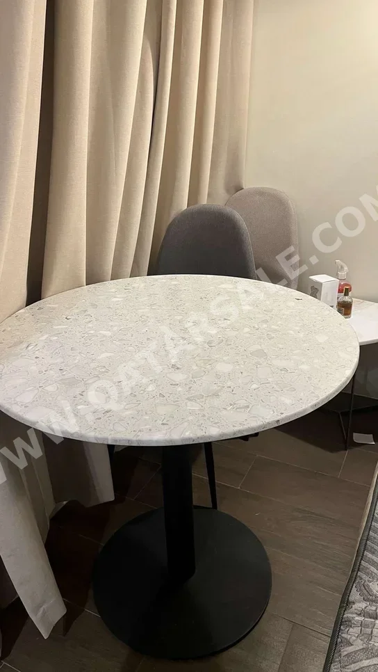 Tables & Sideboards Table & Chairs  - White