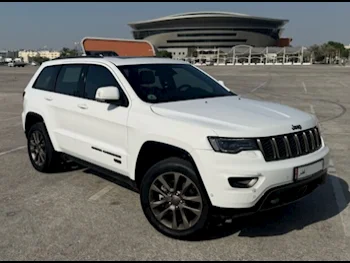 Jeep  Grand Cherokee  75th Anniversary Edition  2016  Automatic  88,000 Km  8 Cylinder  All Wheel Drive (AWD)  SUV  White