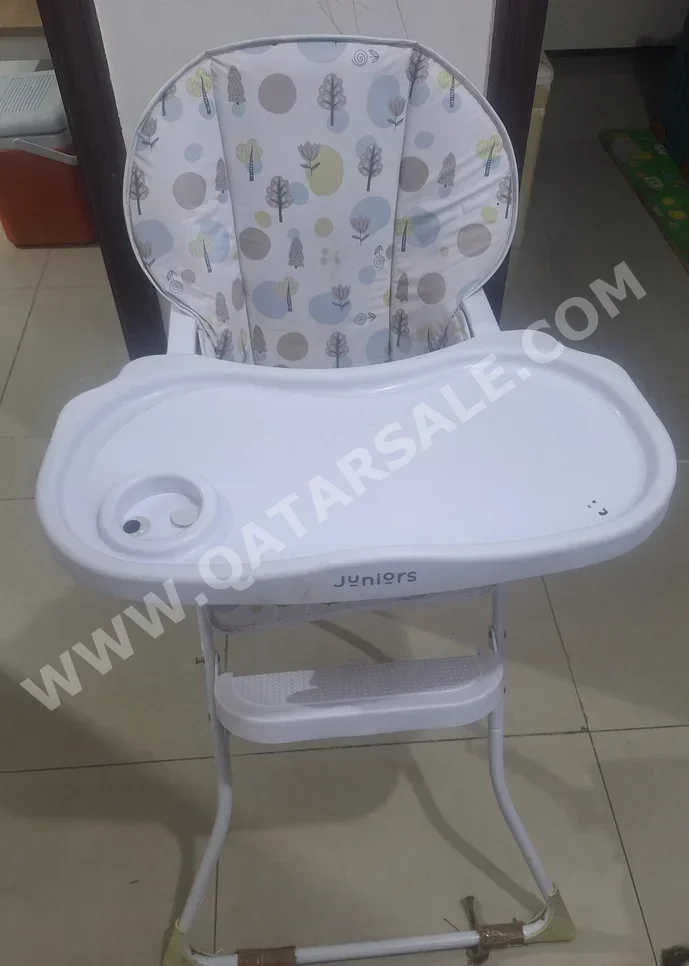 مقعد الطفل / الكراسي الهزازة والأراجيح
