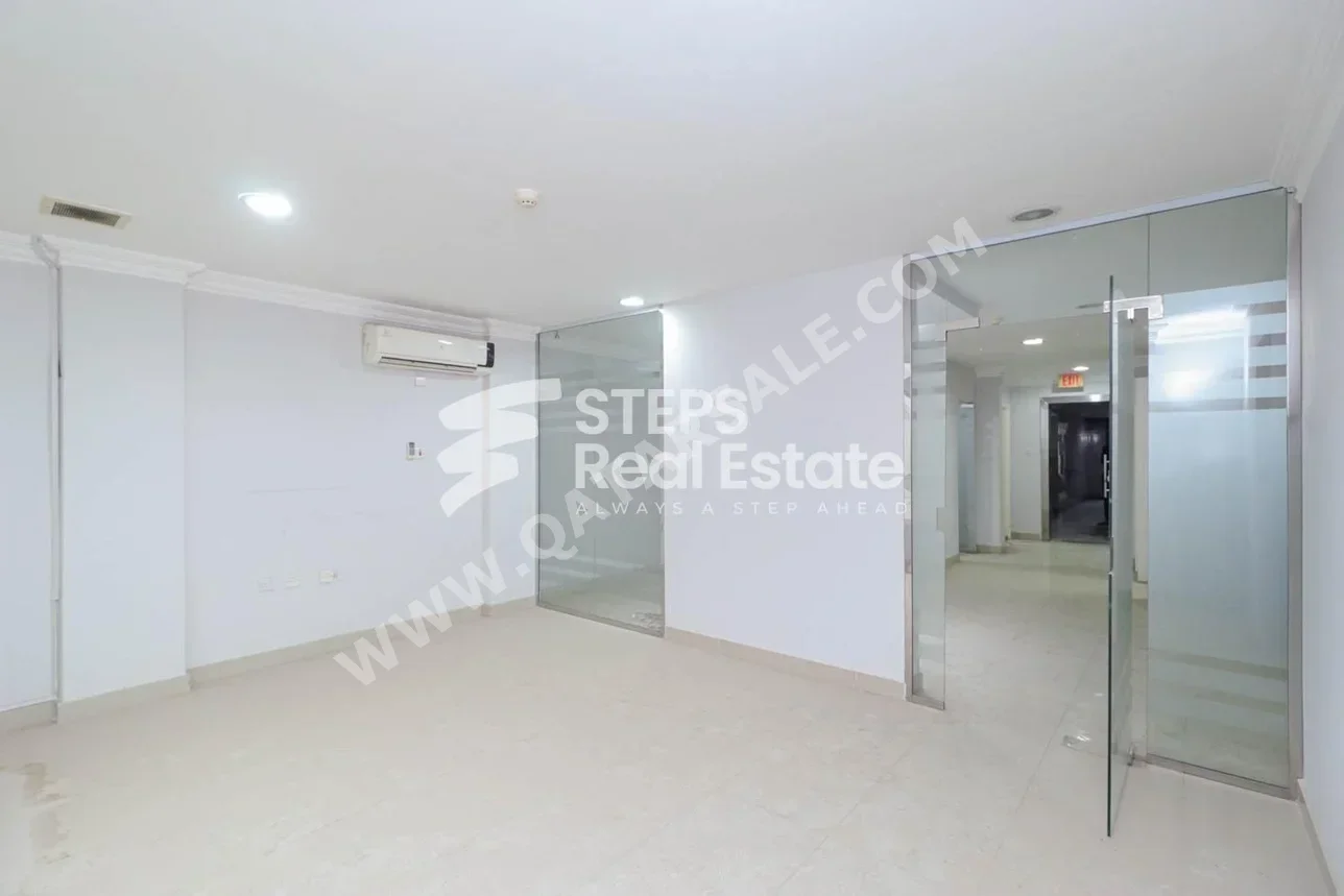 Commercial Offices - Not Furnished  - Al Rayyan  - Ain Khaled